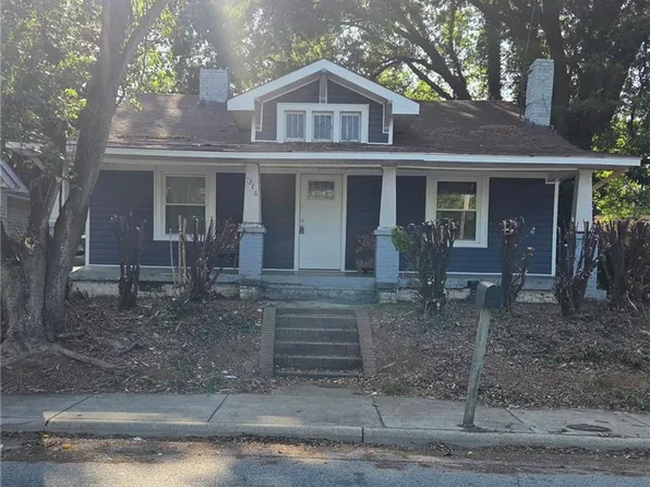 1206 Brentwood St, High Point, NC 27260