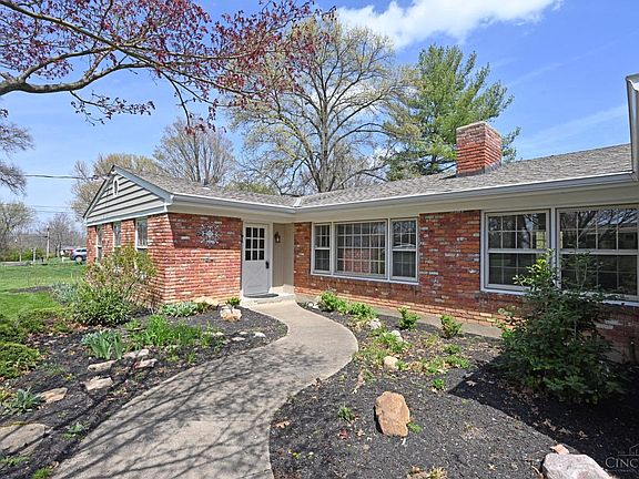4th image of 7468 Heatherwood Ln