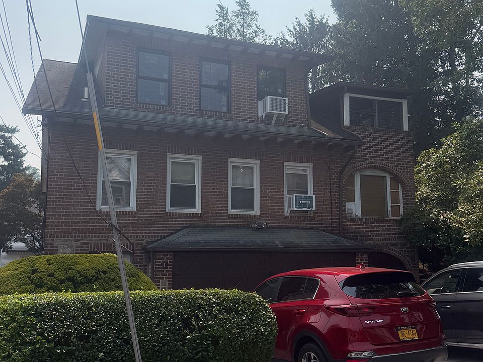 1st image of 52 Columbia Ave