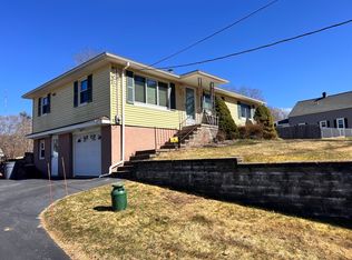 31 Upper Gore Rd, Webster, MA 01570