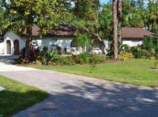 355 29th St SW, Naples, FL 34117