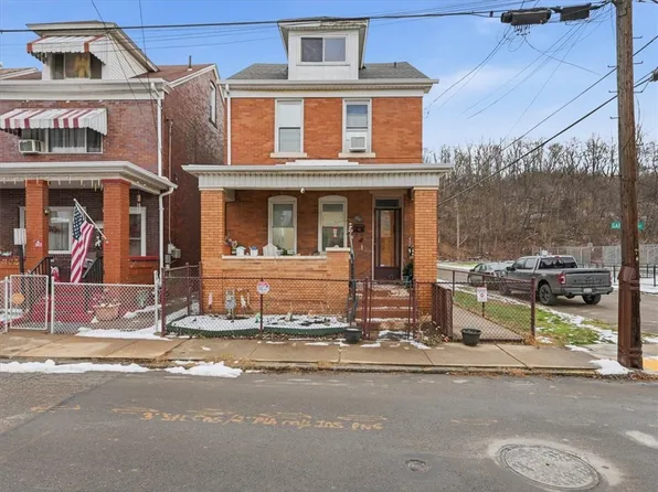 300 Gardner St, Mc Kees Rocks, PA 15136