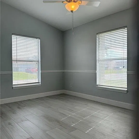 1203 SW 34th St — Photo 16