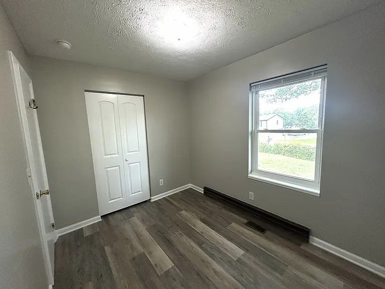 808 Goldcrest Dr — Photo 17