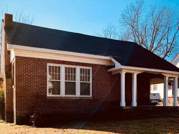 213 E Pleasant Ave, Covington, TN 38019
