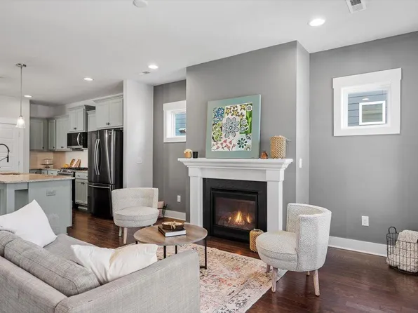 1312 Big Falls Dr, Wendell, NC 27591