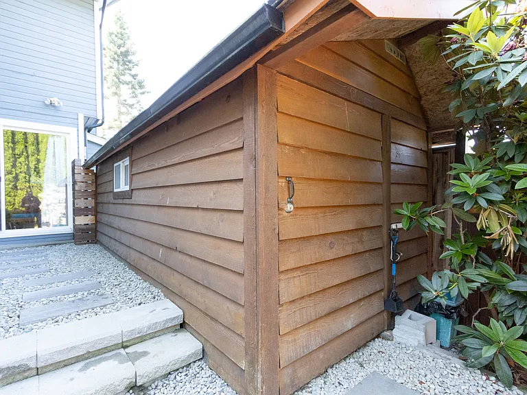 21573 Cherrington Ave — Photo 16