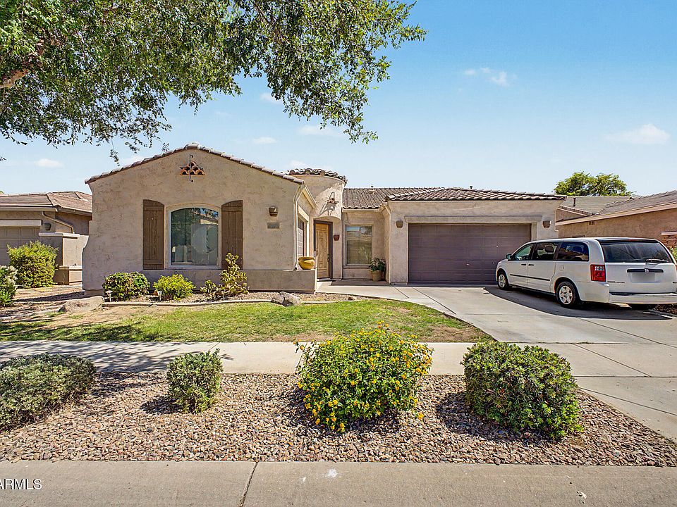 1st image of 627 E La Costa Drive