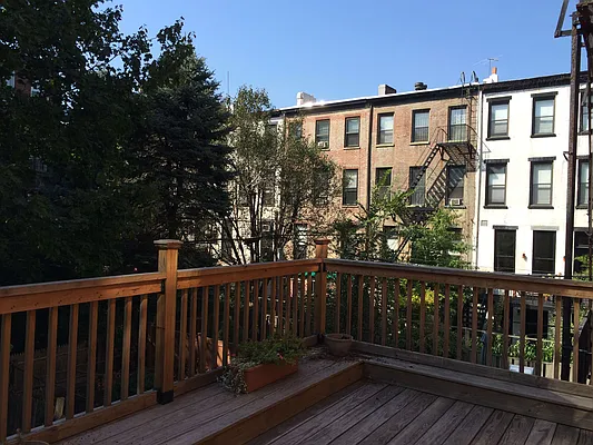 Rented by Donawald Realty INC | media 8