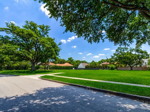 4311 Rheims Pl, Highland Park, TX 75205