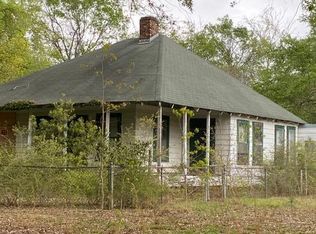 54 Sandy Smith Rd, Poplarville, MS 39470