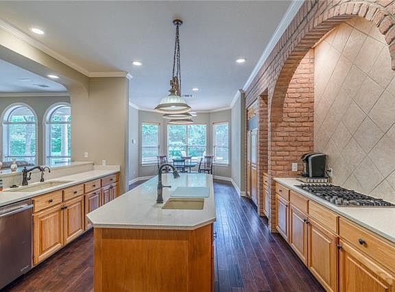 2nd image of 3819 Trevino Dr