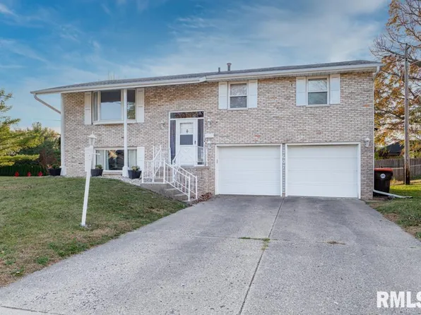 4607 N Montello Dr, Peoria, IL 61614