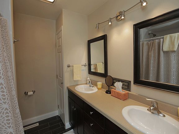 5th image of 15824 Tradewind Dr