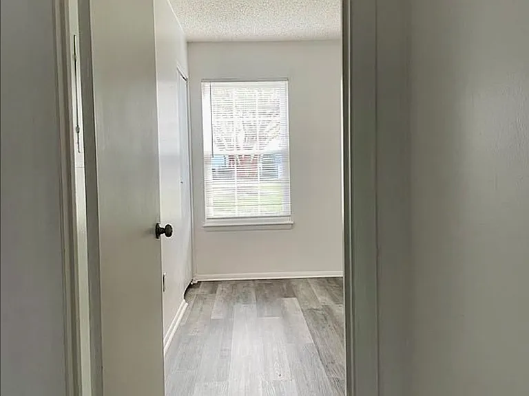 2141 Sanctuary Ct — Photo 24