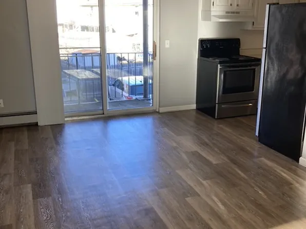 42 Saint Paul St #4, Blackstone, MA 01504