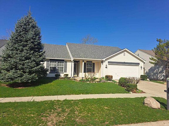 4th image of 2430 Shorewood Dr