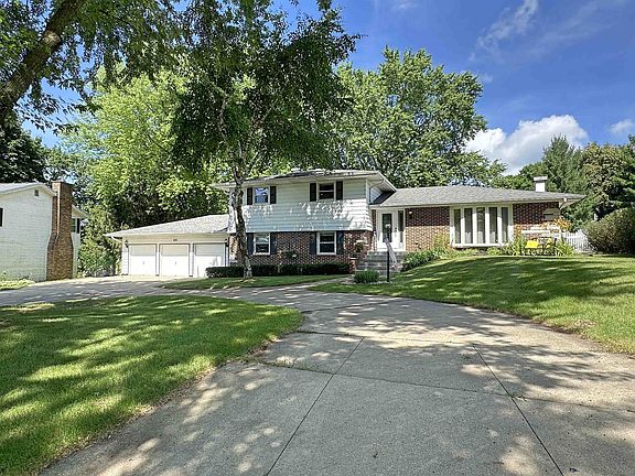 2nd image of 639 Sunset Dr