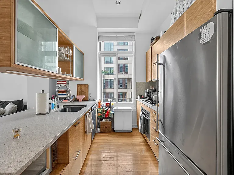 85 Adams St #6A — Photo 2