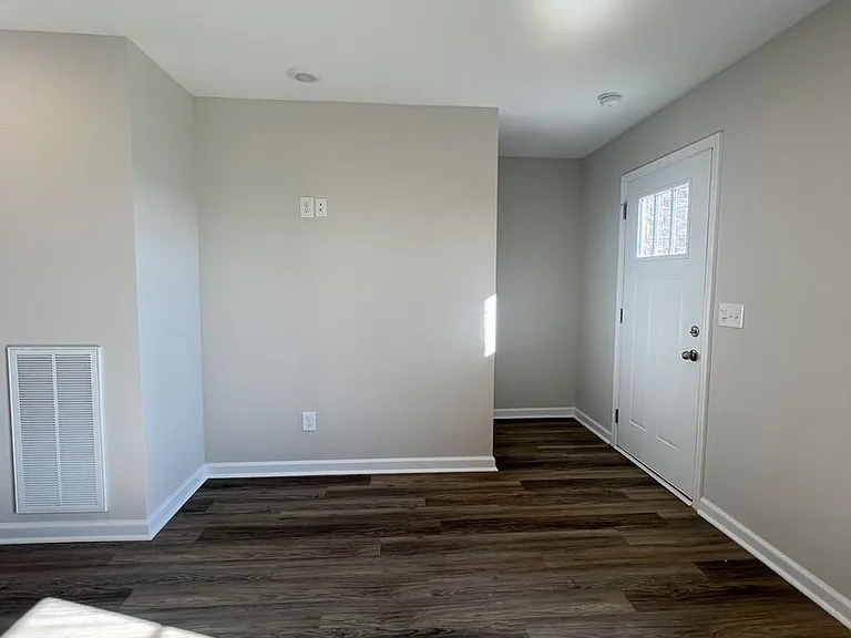 1130 Pembroke Oak Grove Rd — Photo 30