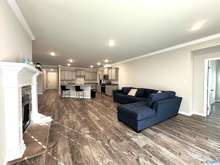 6528 Moon Crest Ln — Photo 4