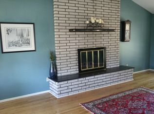 29648 Trancrest St, Livonia, MI 48152