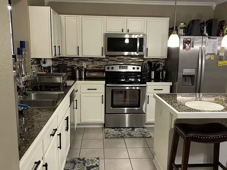 532 Glenway Dr — Photo 3