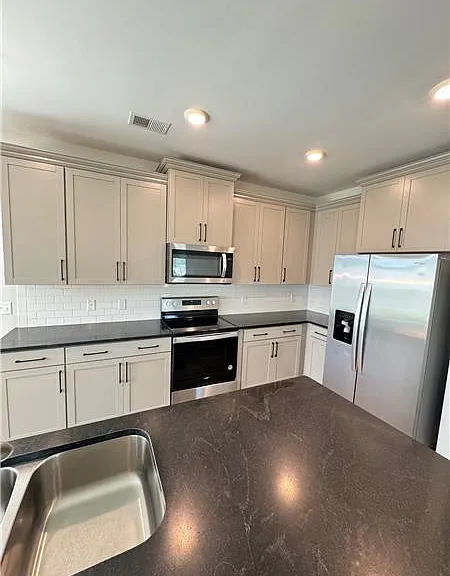 91 Melody Dr — Photo 8