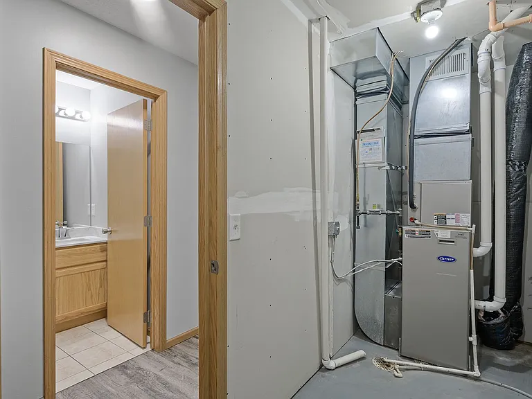 Town Center Townhomes — Photo 26