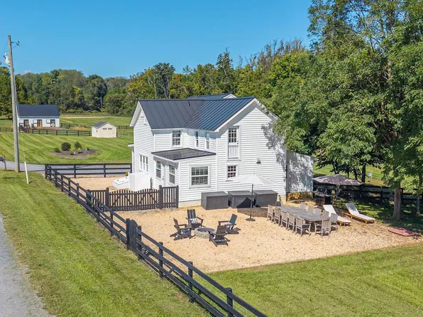 42046 Lamz Pl, Leesburg, VA 20176