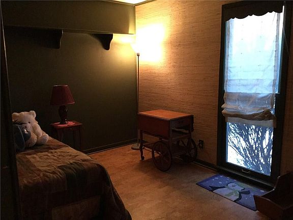5th image of 31 Sunset Ave