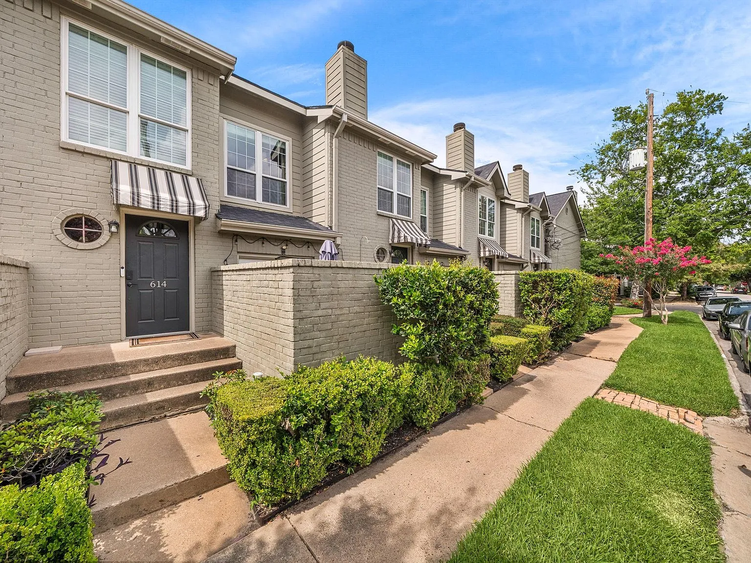 2 bed, 2.5 bath, 1122 sqft, $2,800 — Photo 3