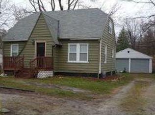 28112 Seven Mile Rd, Livonia, MI 48152