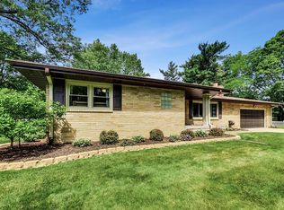 3142 Wissing Ln, Saint Joseph, MI 49085