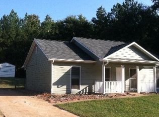 174 Chestlehurst Rd, Senoia, GA 30276