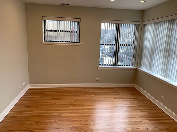 5th image of 4749 N Spaulding Ave APT 3S