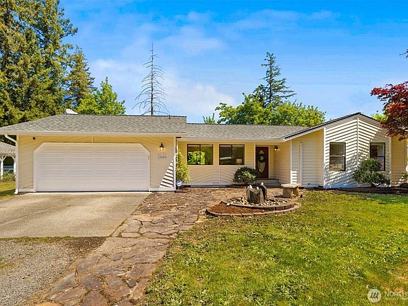 2nd image of 16020 SE 322nd Street