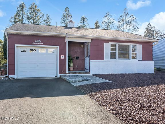 4th image of 137 Westbrook Drive