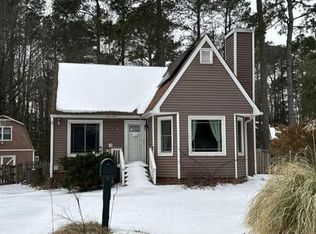 700 Royal Crescent Dr, North Chesterfield, VA 23236