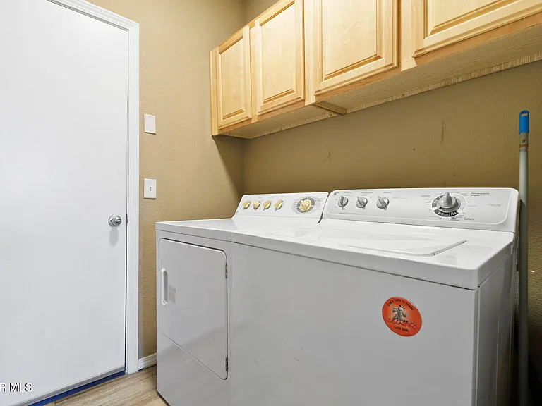 6401 Franklin Ridge Dr — Photo 29