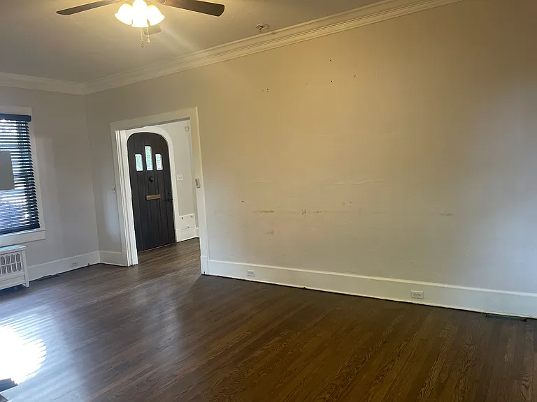 1124 N Spring St — Photo 42