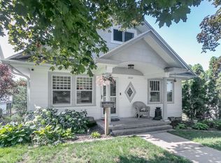 1222 W Pleasant St, Portage, WI 53901