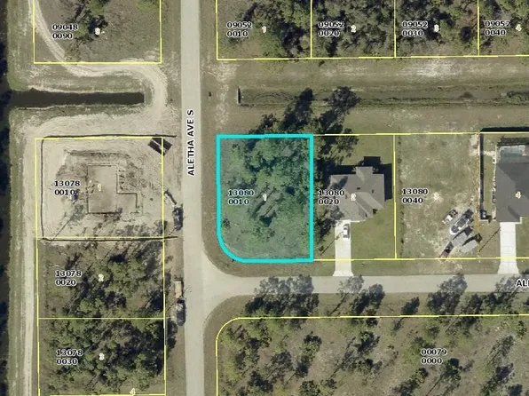 505 Allison St E, Lehigh Acres, FL 33974