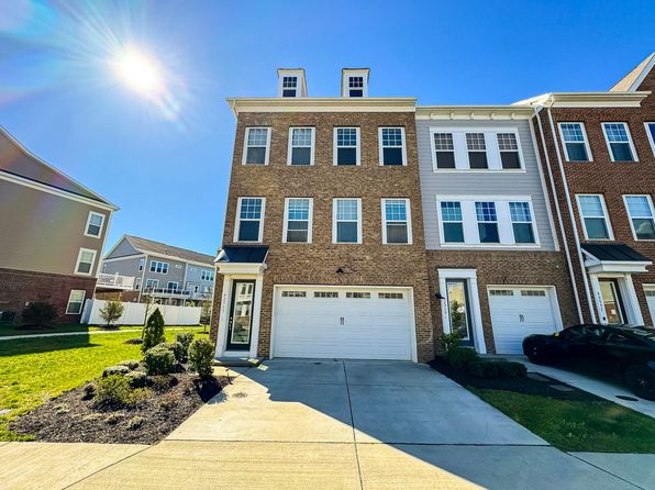 42961 Running Creek Sq