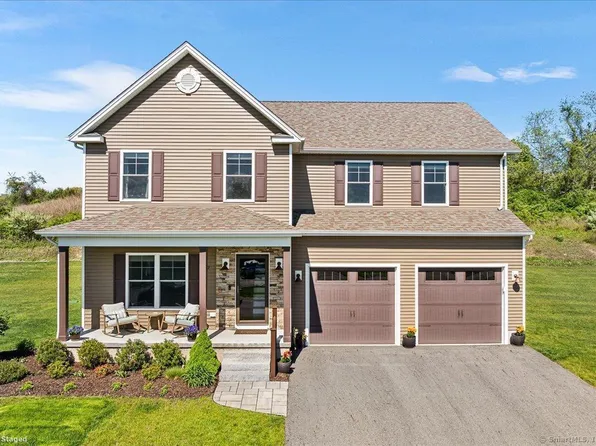 17 Sea View Terrace, Waterford, CT 06385