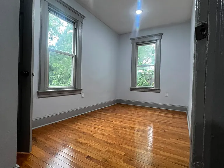 156 Wegman Pkwy #3.1 — Photo 8