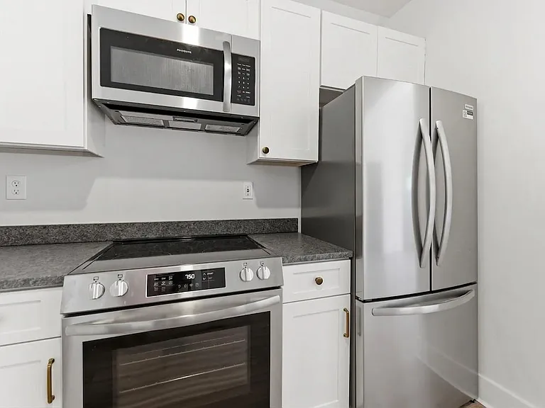 320 Shoal Creek Rd #101 — Photo 4