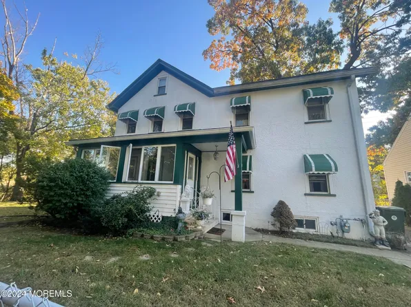 8 Newman Street, Hazlet, NJ 07734