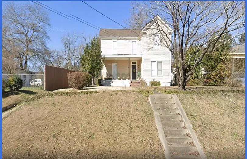 2065 Jeff Davis St photo 1