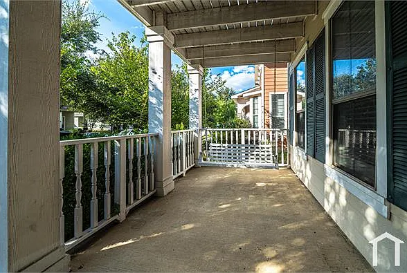 4 bed, 2941 sqft, $3,250 — Photo 2